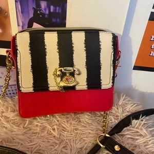 Betsy Johnson Purse 👛💗